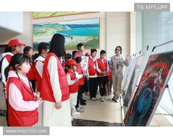 武汉攀岩队的默契配合与挑战精神探秘之旅