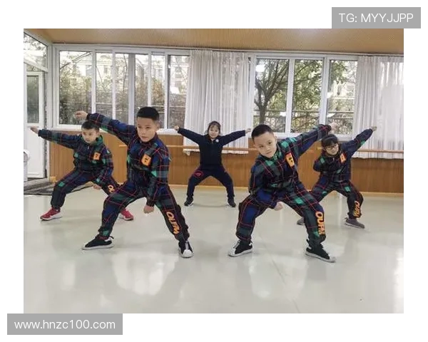 重庆街舞队：个人能力提升与团队协作的完美结合探讨