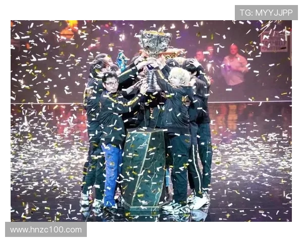 FPX战队实力引发热议赛季表现是否能证明他们的冠军地位