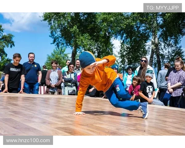 南京街舞队在极限运动嘉年华中的华丽转身与新挑战探索之旅 南京街舞队在极限运动嘉年华中的华丽转身与新挑战探索之旅